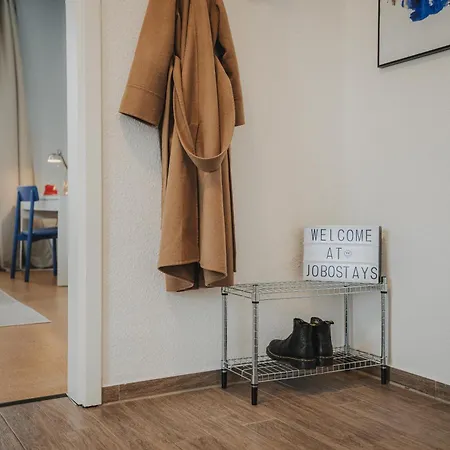 Apartment Linden Fuer Bis Zu 6 Personen Mit Parkplatz, Terrasse, 2 Baeder Und Babybett Oldenburg