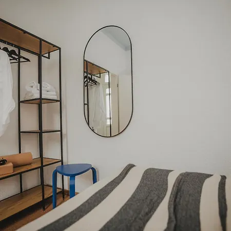 Linden Fuer Bis Zu 6 Personen Mit Parkplatz, Terrasse, 2 Baeder Und Babybett Oldenburg