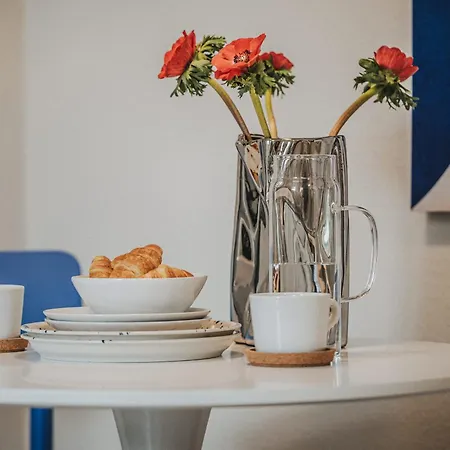 Linden Fuer Bis Zu 6 Personen Mit Parkplatz, Terrasse, 2 Baeder Und Babybett Lejlighed Oldenburg