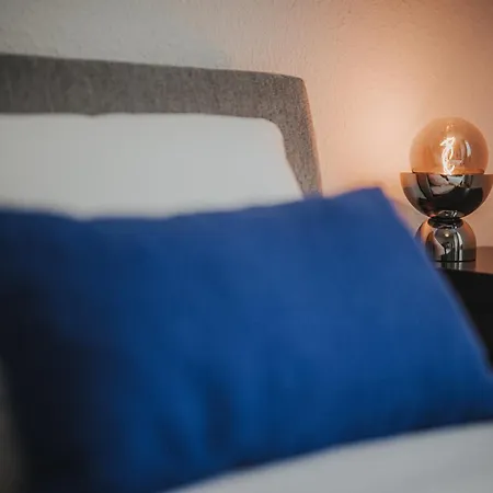 Linden Fuer Bis Zu 6 Personen Mit Parkplatz, Terrasse, 2 Baeder Und Babybett *