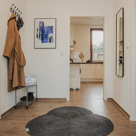 Lejlighed Linden Fuer Bis Zu 6 Personen Mit Parkplatz, Terrasse, 2 Baeder Und Babybett